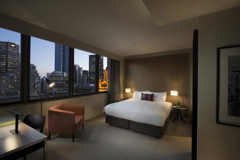 DoubleTree By Hilton Melbourne - Tourism Guide 6
