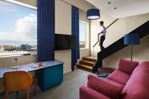 DoubleTree By Hilton Melbourne - Tourism Guide 14