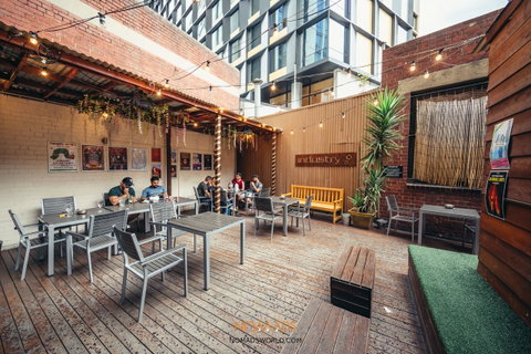 Nomads Melbourne Backpackers - Tourism Guide 6