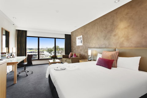 Mercure Melbourne Albert Park - Tourism Guide 9