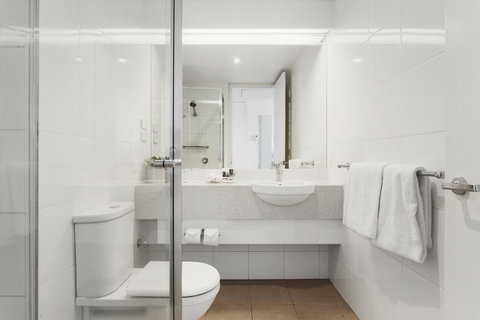 Mercure Melbourne Albert Park - Tourism Guide 12