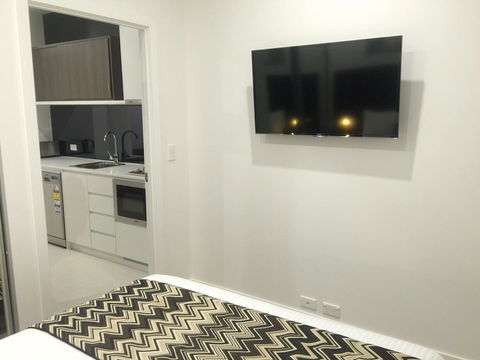 Whitehorse Apartments Hotel - Travel Search 25