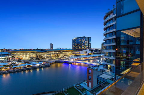 Melbourne Holiday Apartments Flinders Wharf - Travel Search 10