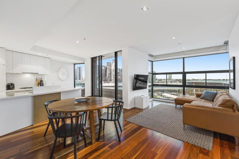 Melbourne Holiday Apartments Flinders Wharf - Travel Search 9