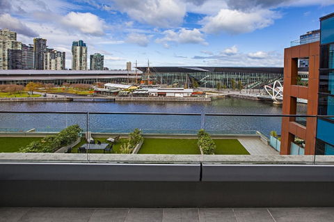 Melbourne Holiday Apartments Flinders Wharf - Travel Search 41