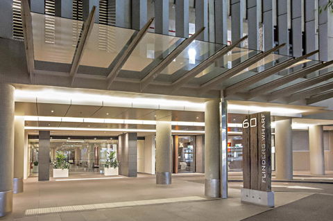 Melbourne Holiday Apartments Flinders Wharf - Travel Search 4