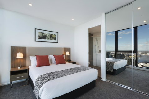 City Tempo - Lonsdale St - Tourism Guide 4