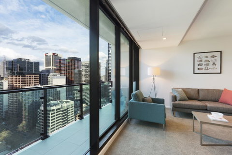 City Tempo - Lonsdale St - Tourism Guide 14