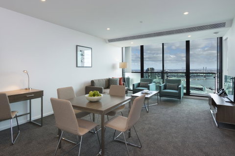 City Tempo - Lonsdale St - Tourism Guide 6