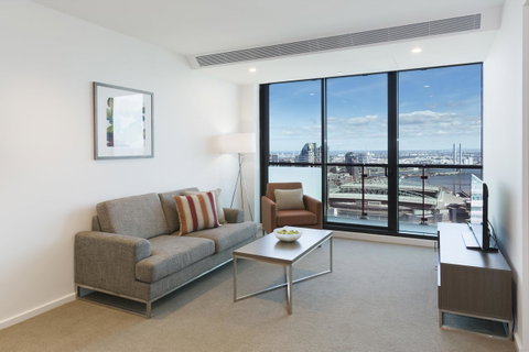 City Tempo - Lonsdale St - Tourism Guide 9