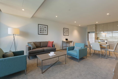City Tempo - Lonsdale St - Tourism Guide 15