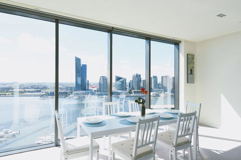 Waterside S Collection - Travel Search 15