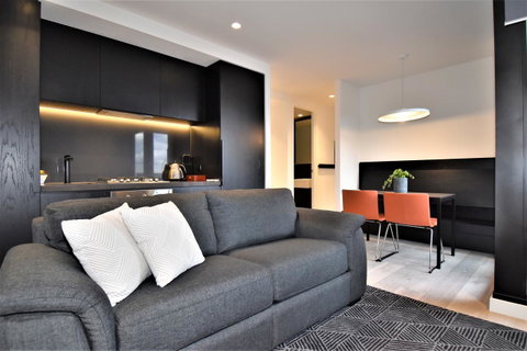 Melbourne Empire Apartments - Tourism Guide 13