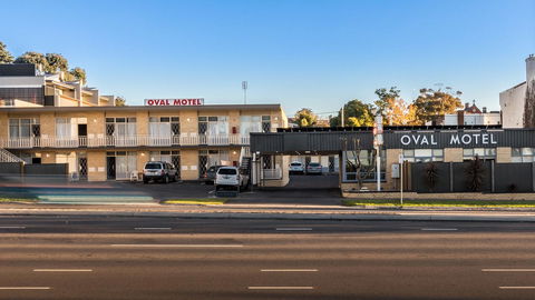 Bendigo Oval Motel - Travel Agents 25