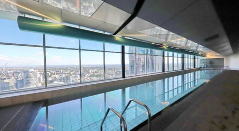 La Maison - Great View, Free Parking, Pool, Gym, Perfectly Located 2BR Apartment - Tourism Guide 29