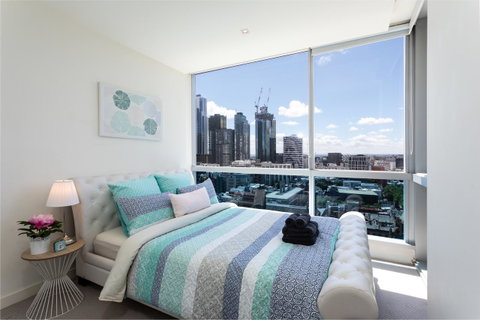 La Maison - Great View, Free Parking, Pool, Gym, Perfectly Located 2BR Apartment - Tourism Guide 1