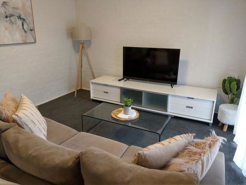 North Melbourne Retreat - Tourism Guide 13