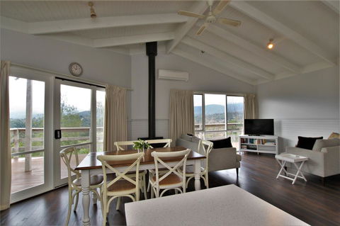 Hamptons In Healesville - Tourism Guide 5