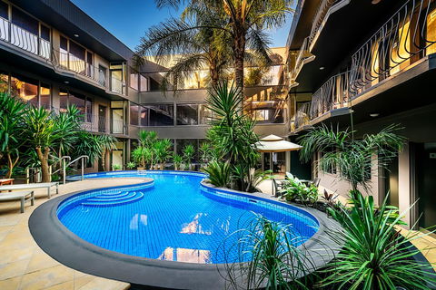 BEST WESTERN PLUS Travel Inn - Tourism Guide 1