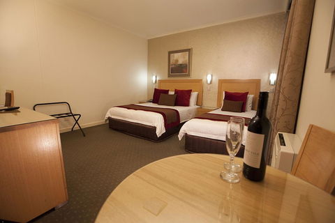 BEST WESTERN PLUS Travel Inn - Tourism Guide 35