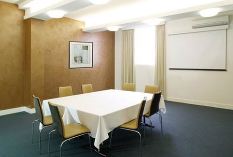 BEST WESTERN PLUS Travel Inn - Tourism Guide 20