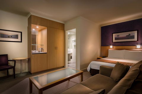 BEST WESTERN PLUS Travel Inn - Tourism Guide 33