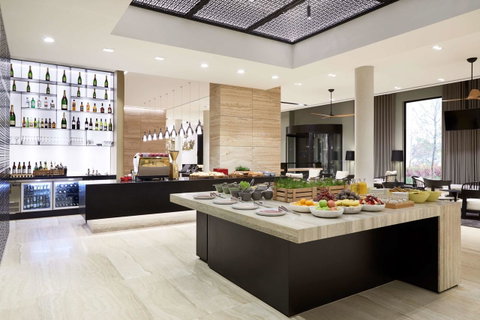 Hyatt Place Melbourne Essendon Fields - Tourism Guide 6