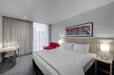Travelodge Hotel Melbourne Docklands - Tourism Guide 0