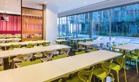 Travelodge Hotel Melbourne Docklands - Tourism Guide 16