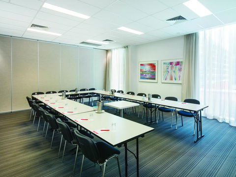 Travelodge Hotel Melbourne Docklands - Tourism Guide 11
