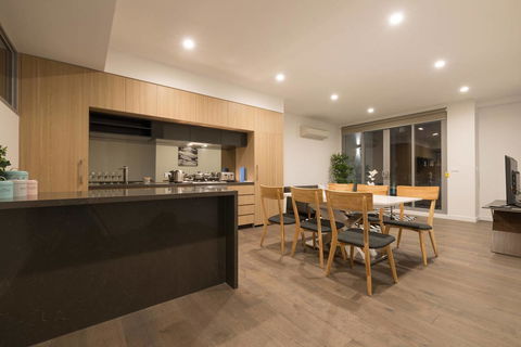 Doncaster Private Collection 2 Bed Townhouse@Pearl - Travel Search 2