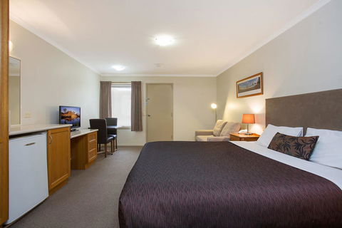 Comfort Inn Warrnambool International - Travel Agents 9