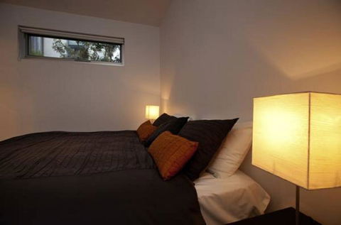 Battery Cove Beach Front Apartment - Travel Search 15