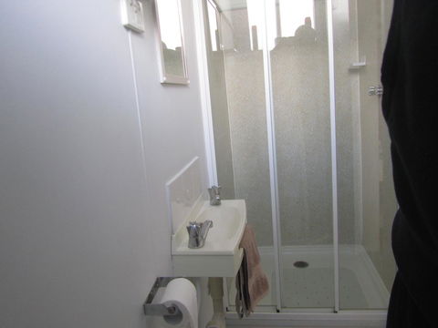 The Highlander Motel - 24HR Check In - Tourism Guide 28