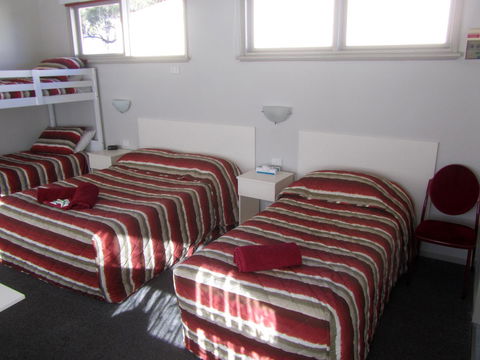 The Highlander Motel - 24HR Check In - Tourism Guide 24