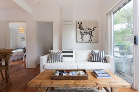 Capella Villa No. 4 - Stunning Luxury Decor Inside And Out - Travel Agents 3