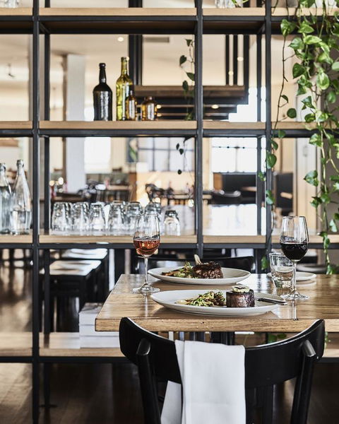 Plough Hotel - Tourism Guide 14