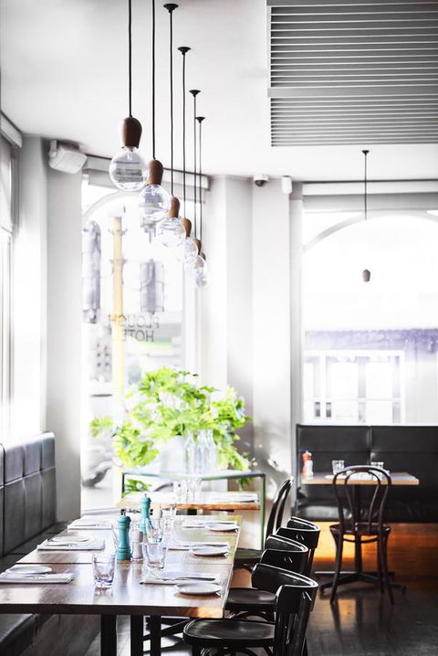Plough Hotel - Tourism Guide 18