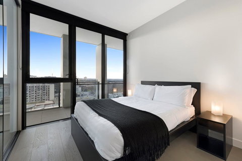 The Eminence Apartments By CLLIX - Tourism Guide 7