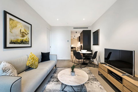 The Eminence Apartments By CLLIX - Tourism Guide 10