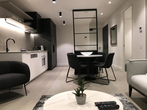 The Eminence Apartments By CLLIX - Tourism Guide 20
