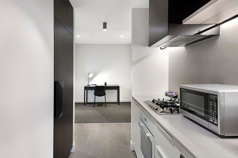 The Eminence Apartments By CLLIX - Tourism Guide 12