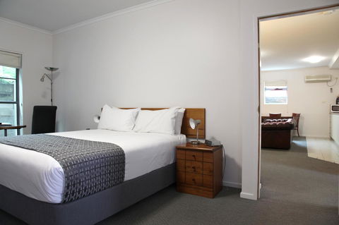 Quality Inn & Suites The Menzies - Tourism Guide 13