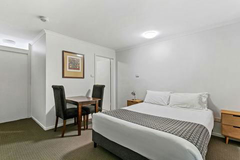 Quality Inn & Suites The Menzies - Tourism Guide 2
