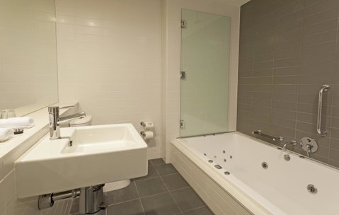 Causeway 353 Hotel - Tourism Guide 9