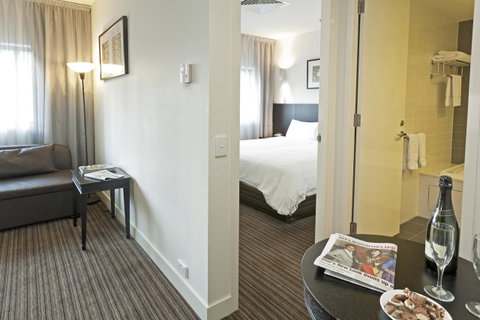 Causeway 353 Hotel - Tourism Guide 33