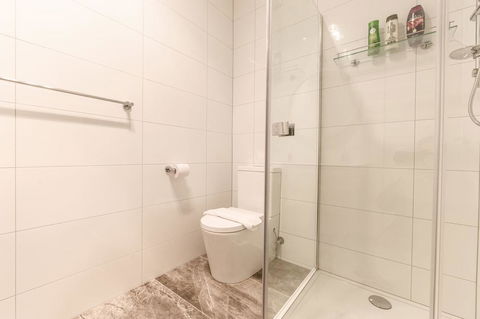 Unique 3 Bedroom Central CBD Townhouse - Tourism Guide 10