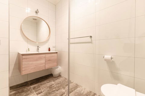 Unique 3 Bedroom Central CBD Townhouse - Tourism Guide 9