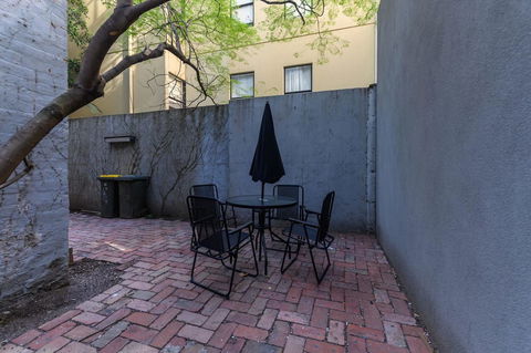 Unique 3 Bedroom Central CBD Townhouse - Tourism Guide 16