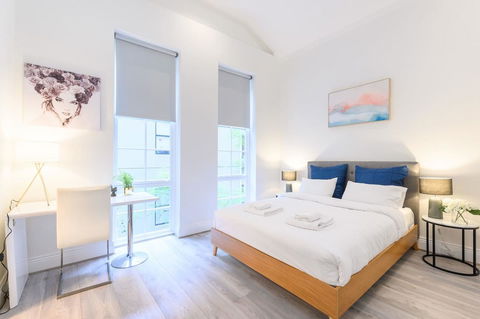 Unique 3 Bedroom Central CBD Townhouse - Tourism Guide 7